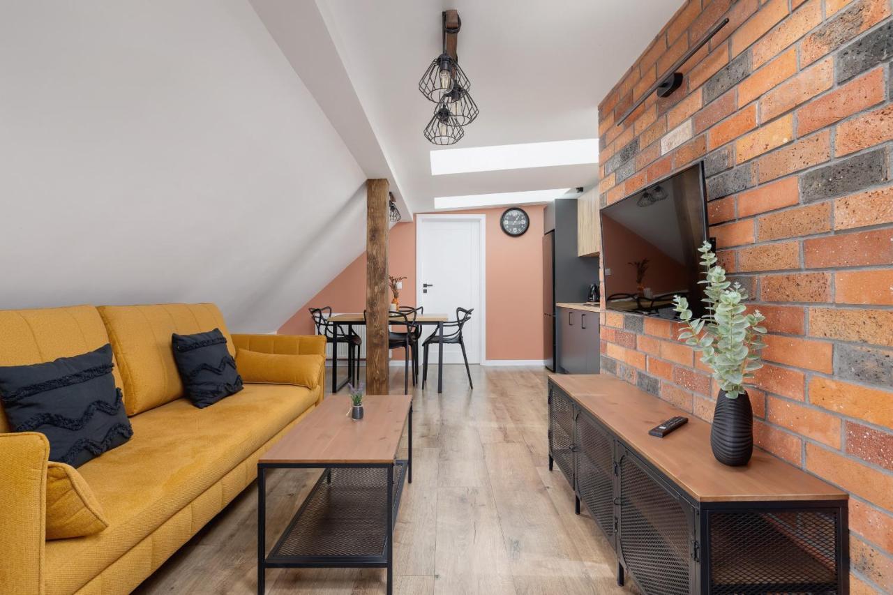 Cosy Apartments Kosciuszki Near The Main Train Station By Noclegi Renters คาโตวีตเซ ภายนอก รูปภาพ