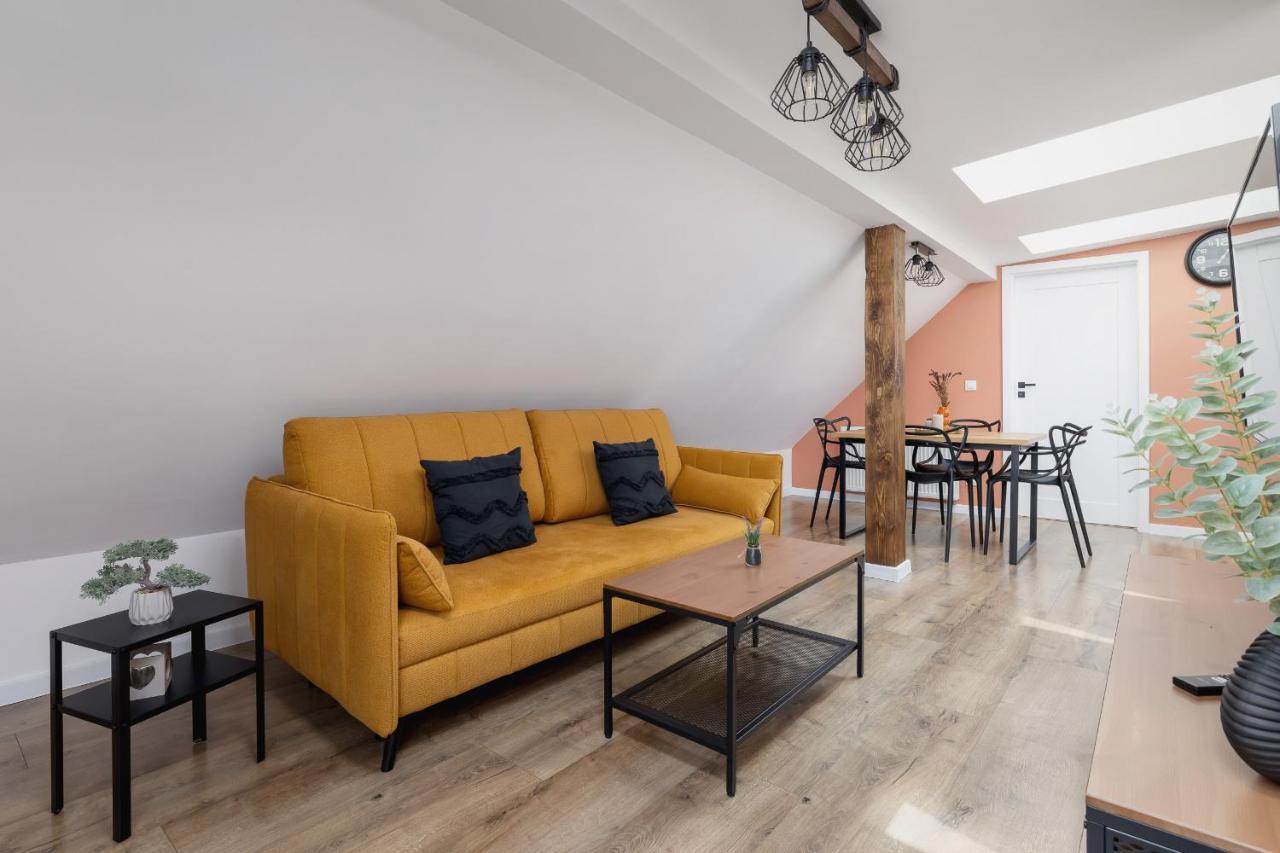 Cosy Apartments Kosciuszki Near The Main Train Station By Noclegi Renters คาโตวีตเซ ภายนอก รูปภาพ