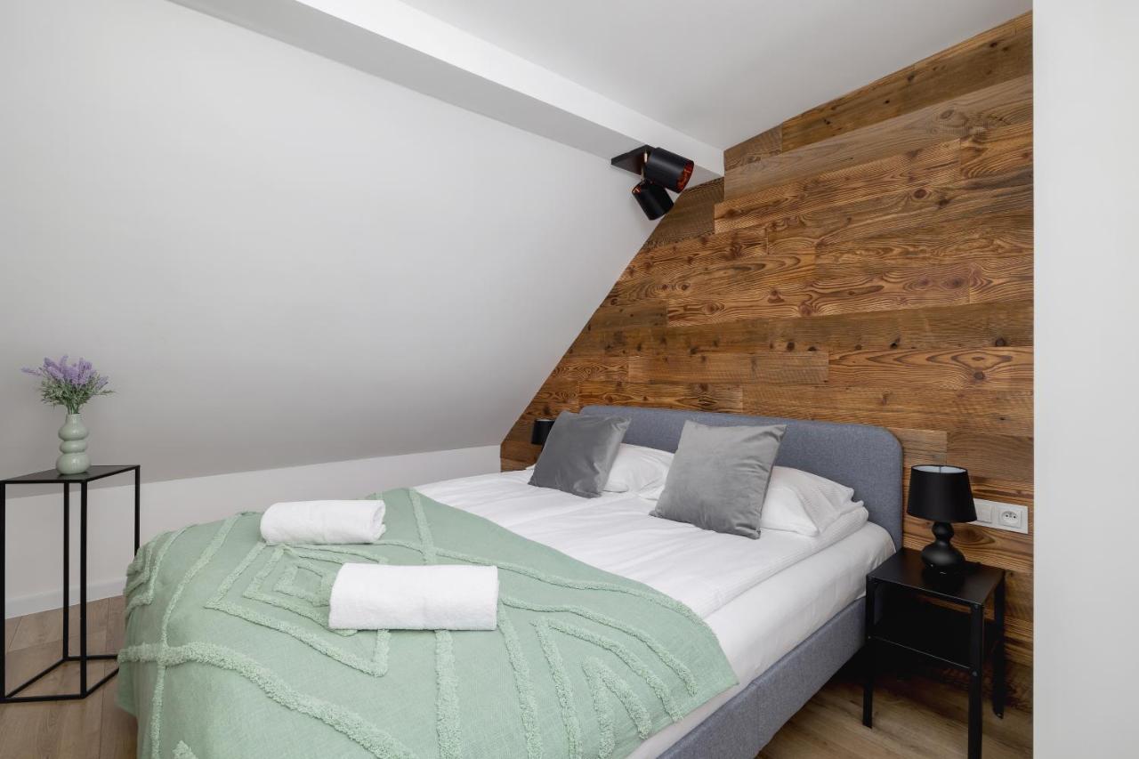 Cosy Apartments Kosciuszki Near The Main Train Station By Noclegi Renters คาโตวีตเซ ภายนอก รูปภาพ