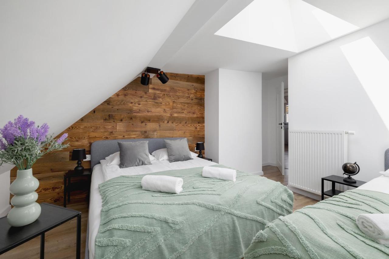Cosy Apartments Kosciuszki Near The Main Train Station By Noclegi Renters คาโตวีตเซ ภายนอก รูปภาพ