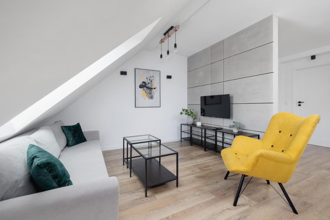 Cosy Apartments Kosciuszki Near The Main Train Station By Noclegi Renters คาโตวีตเซ ภายนอก รูปภาพ