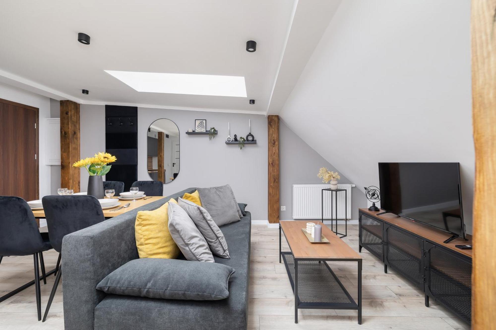 Cosy Apartments Kosciuszki Near The Main Train Station By Noclegi Renters คาโตวีตเซ ภายนอก รูปภาพ