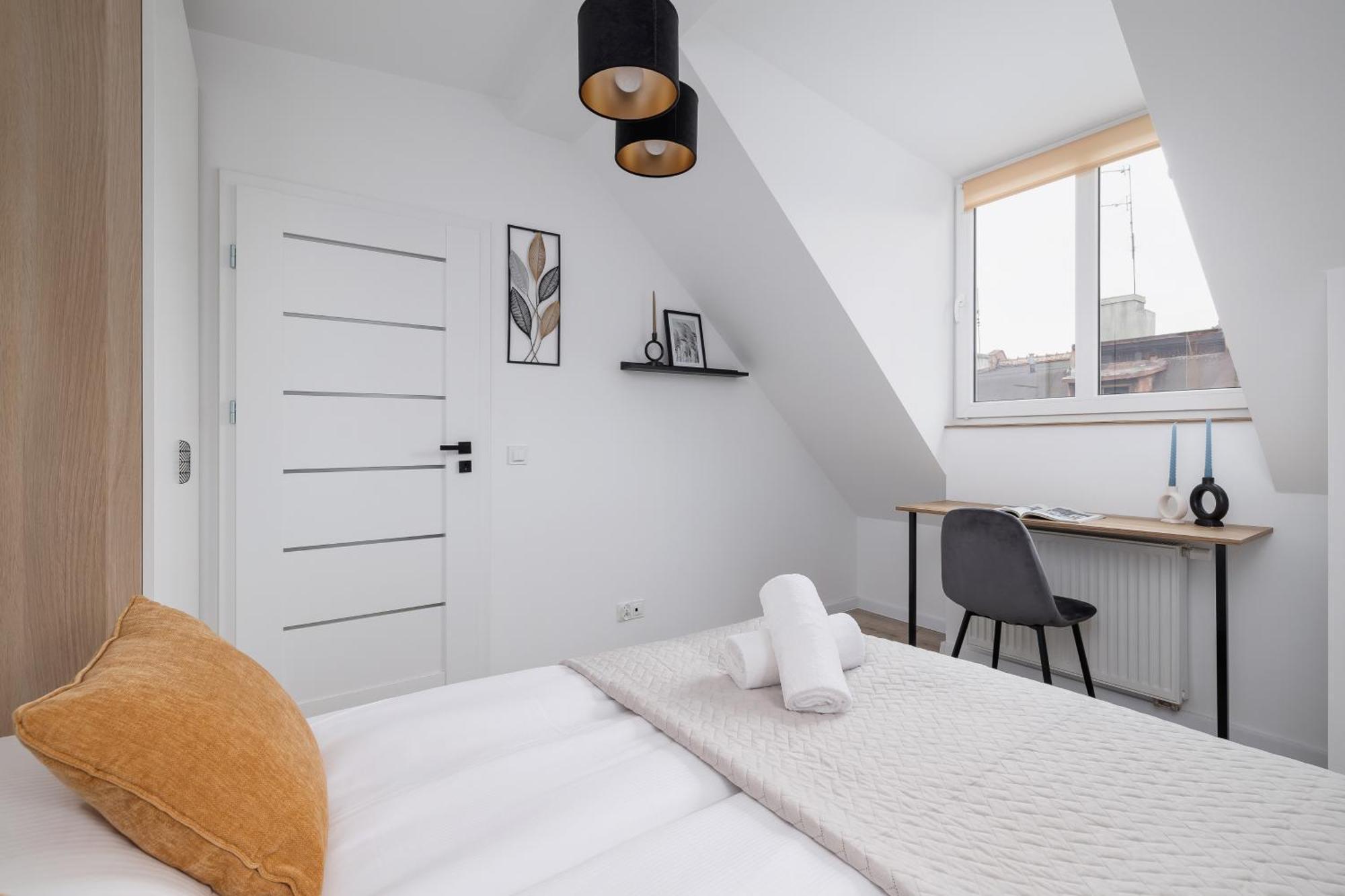 Cosy Apartments Kosciuszki Near The Main Train Station By Noclegi Renters คาโตวีตเซ ภายนอก รูปภาพ