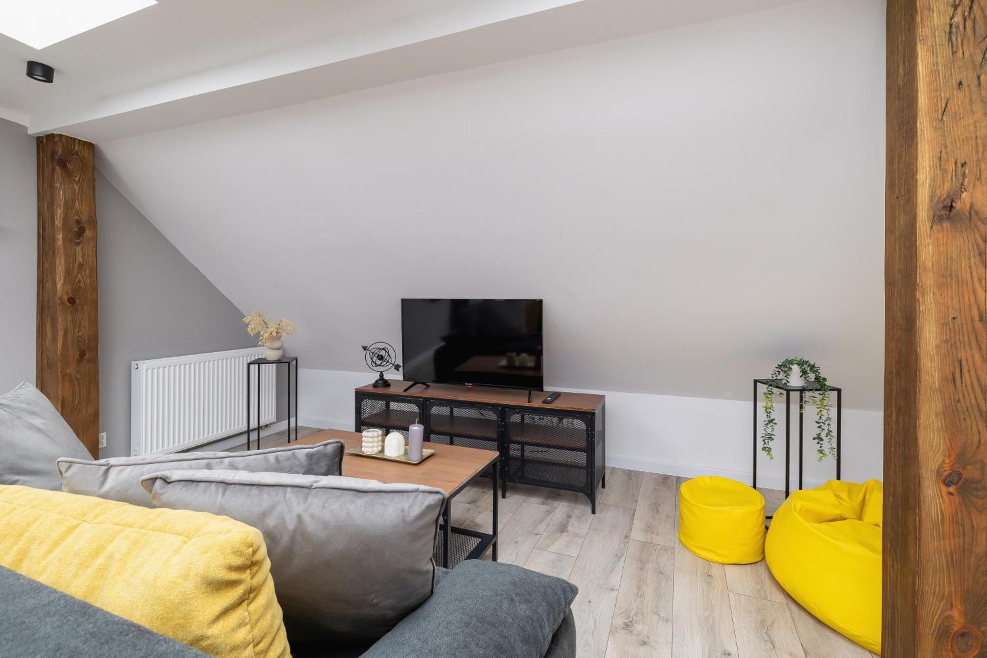 Cosy Apartments Kosciuszki Near The Main Train Station By Noclegi Renters คาโตวีตเซ ภายนอก รูปภาพ