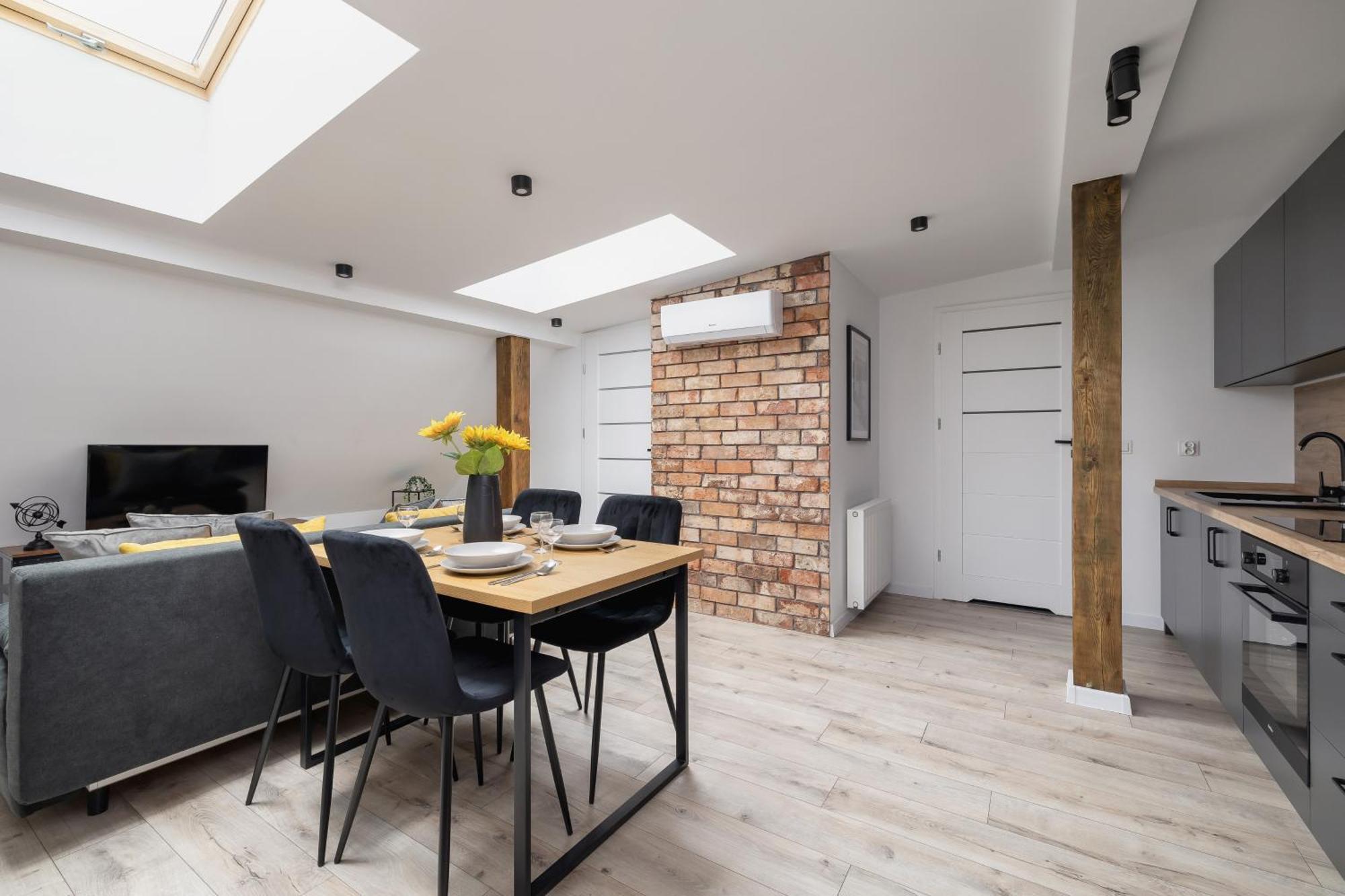 Cosy Apartments Kosciuszki Near The Main Train Station By Noclegi Renters คาโตวีตเซ ภายนอก รูปภาพ