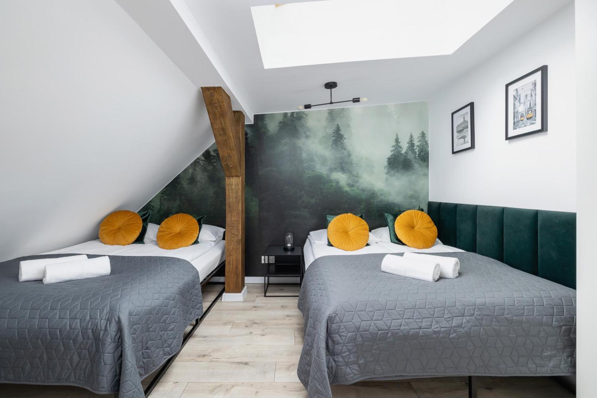 Cosy Apartments Kosciuszki Near The Main Train Station By Noclegi Renters คาโตวีตเซ ภายนอก รูปภาพ