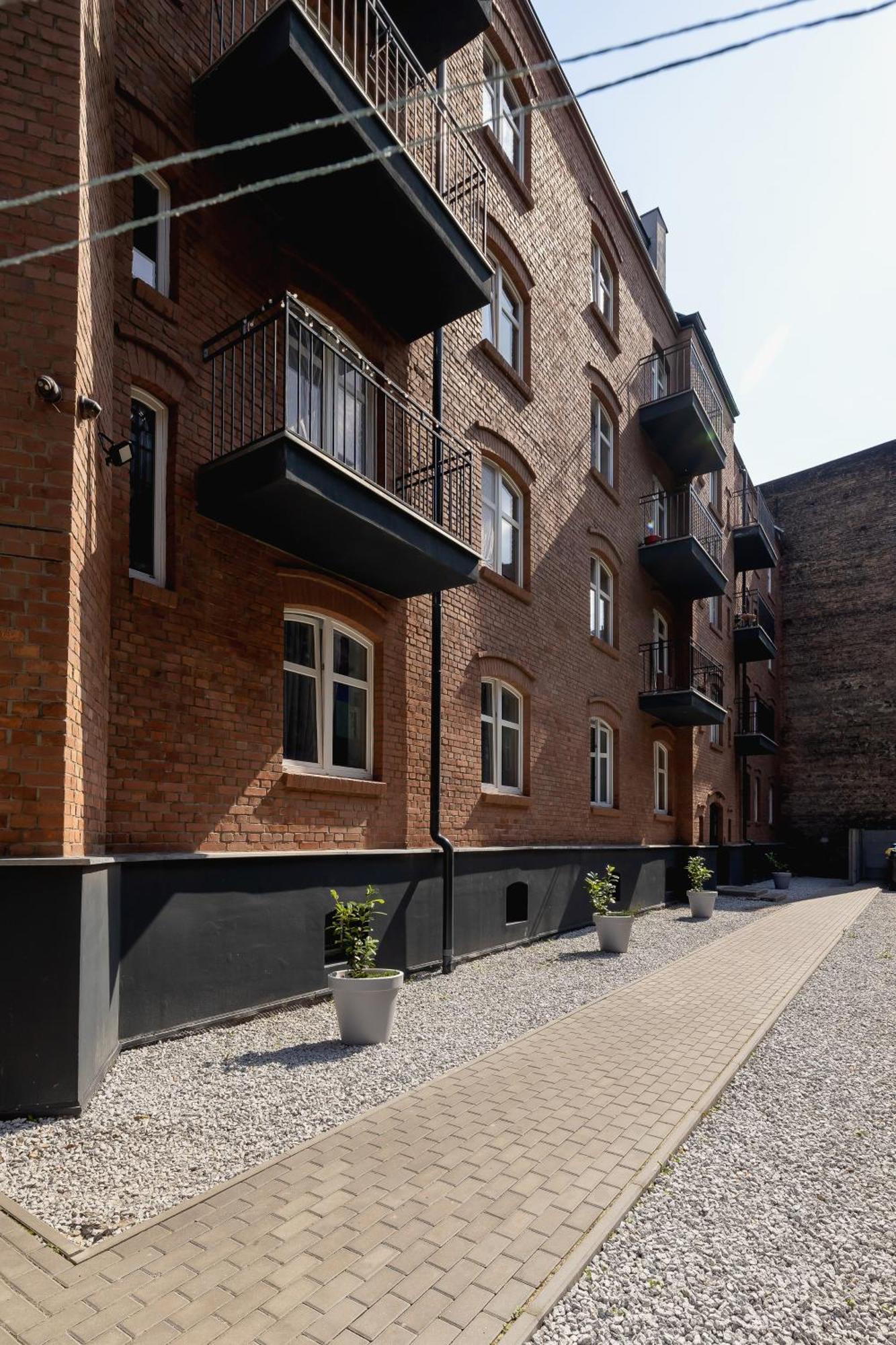 Cosy Apartments Kosciuszki Near The Main Train Station By Noclegi Renters คาโตวีตเซ ภายนอก รูปภาพ